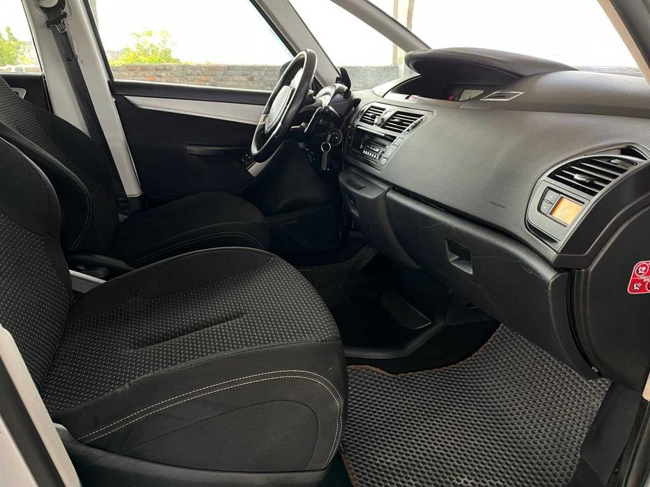 Продам  Citroen Grand C4 Picasso 2010. Можна в розстрочку, під викуп.
