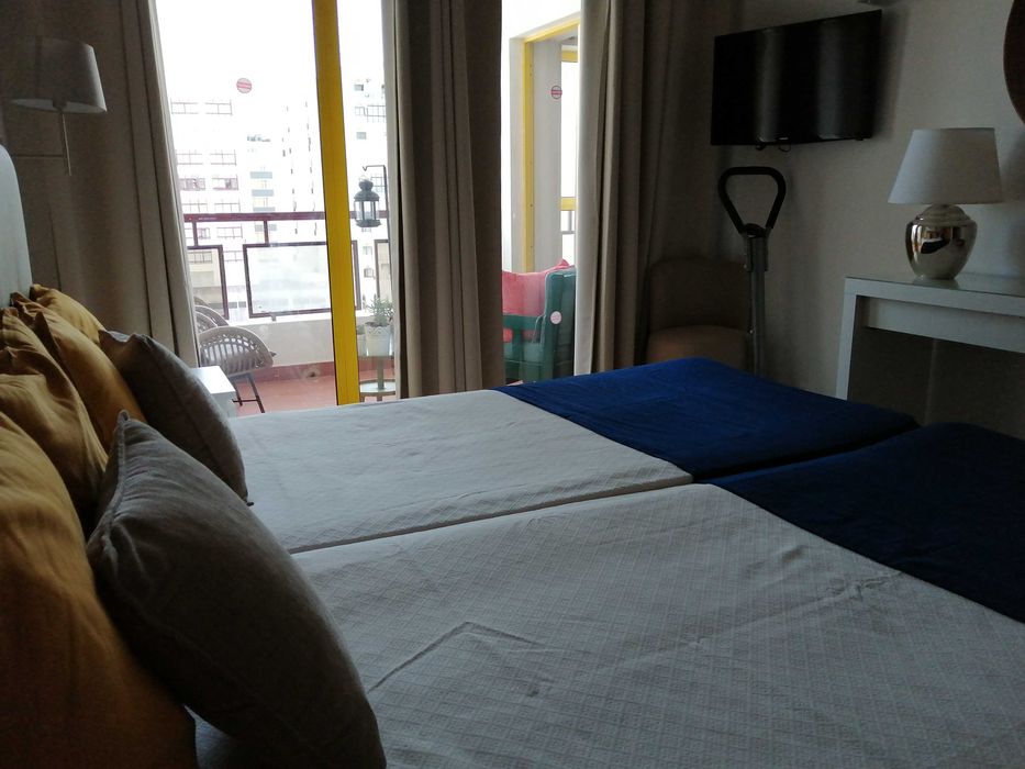 Apartamento com A/C a 200 m da Praia da Rocha
