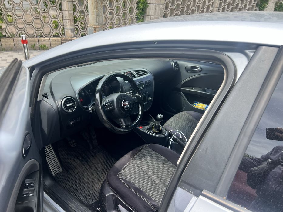 Seat leon 1.6 2007 4600$  обмен на акпп