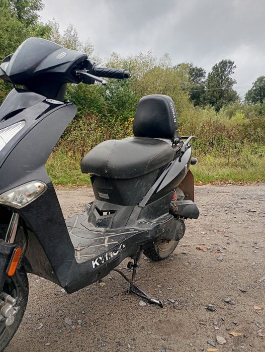 Продам скутер на ходу ціна 10000