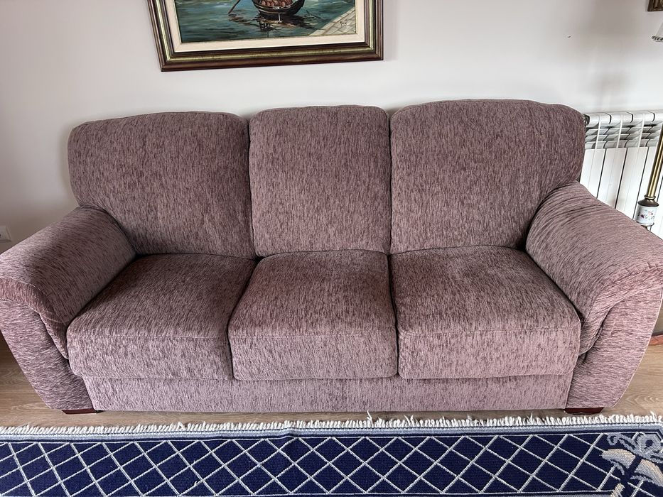 Sofa  de 3 lugares costas altas em excelente estado