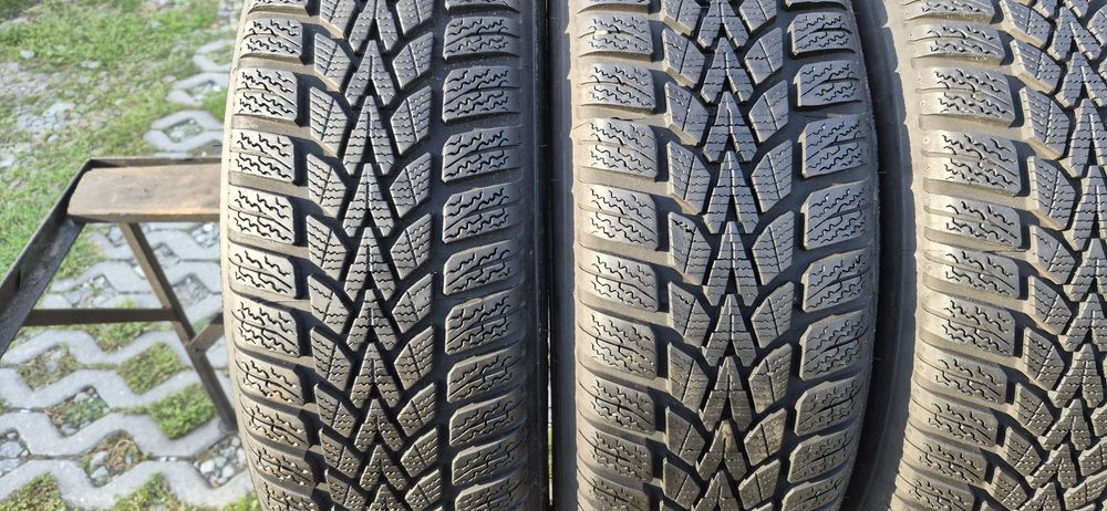 185/60r15 88T Dunlop Winter Response-2 z 2023r ładne .