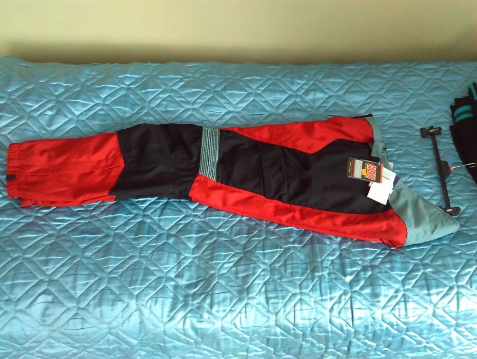 Spodnie Clover rozm. 60