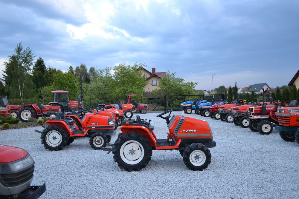 Traktorek japoński mini traktor Iseki Kubota