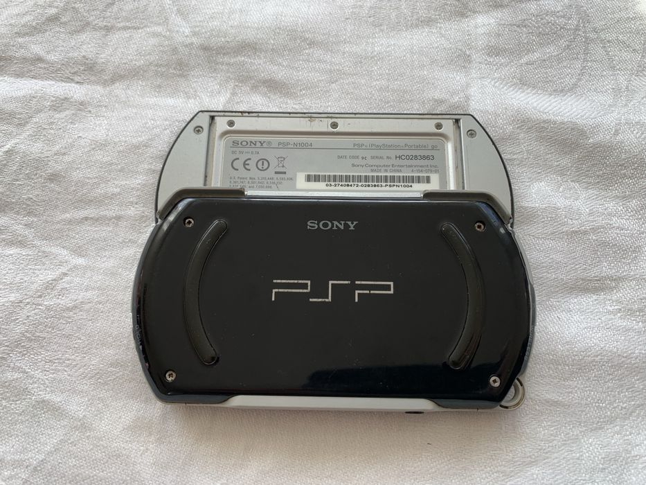 Play Station Portable GO. Psp go