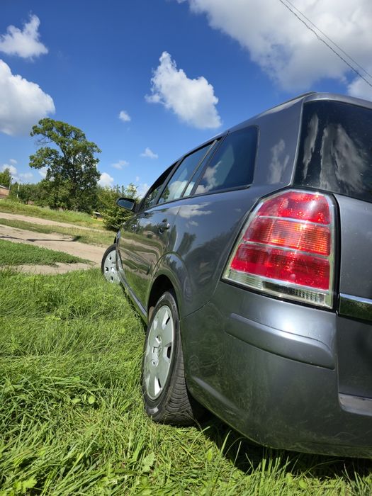 Продам Opel Zafira B