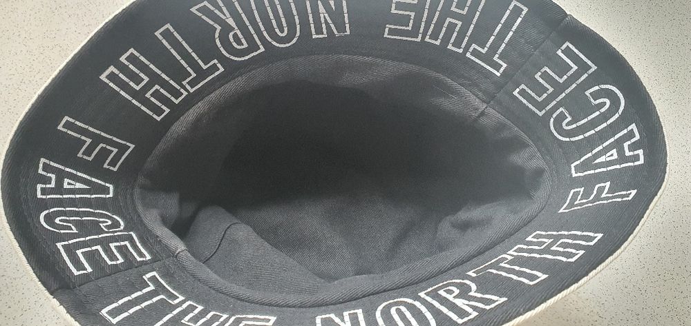 Sprzedam czapkę North Face