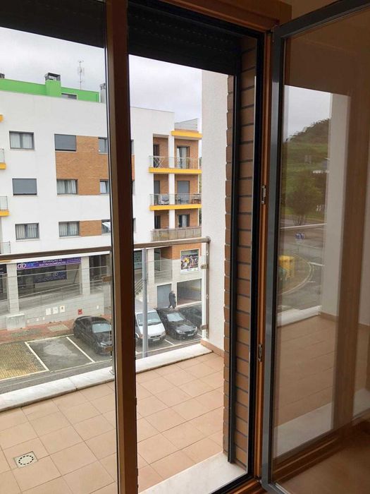 T3 para Arrendamento – Jardim da Amoreira, Ramada, Odivelas