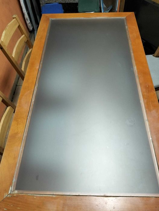 Mesa de Madeira e Tampo Vidro + 4 Cadeiras + Mesinha de Canto de Vidro