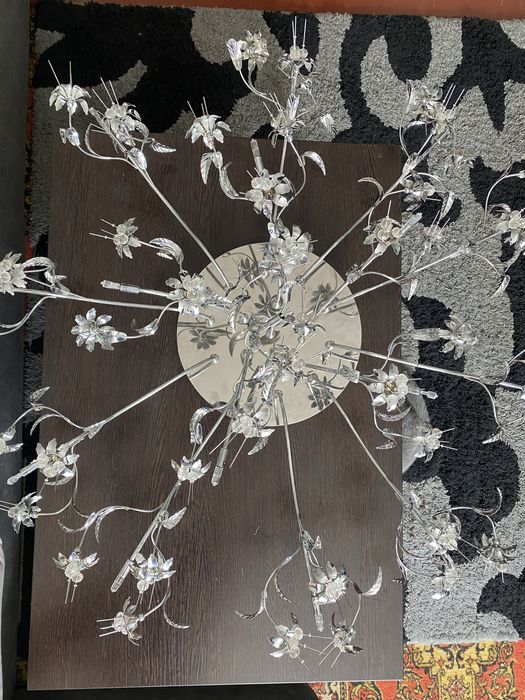 Продам люстру бу