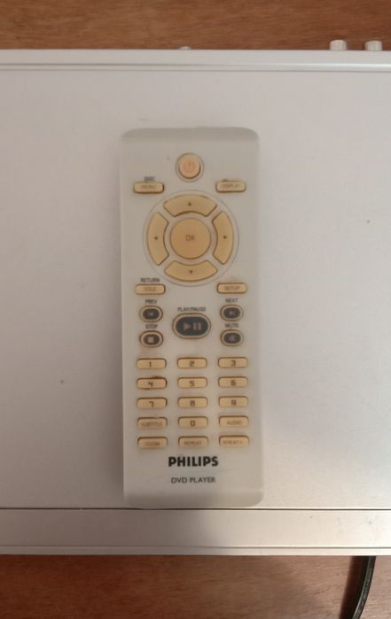 DVD програвач Philips DVP3142.