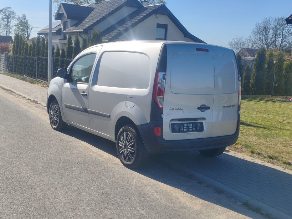 Renault Kangoo 2020 klima 6 biegów nowe opony