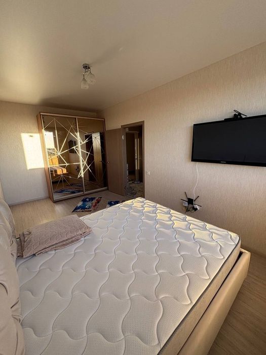 7 Небо здам затишну 1-кімнатну квартиру подобово ( ринок 7 км)