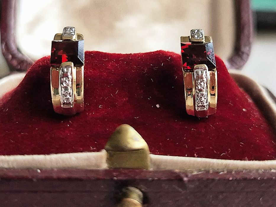 Złoto 8k kolczyki sztyfty diament granat