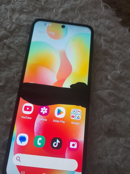 Samsung galaxy Z 3 flip