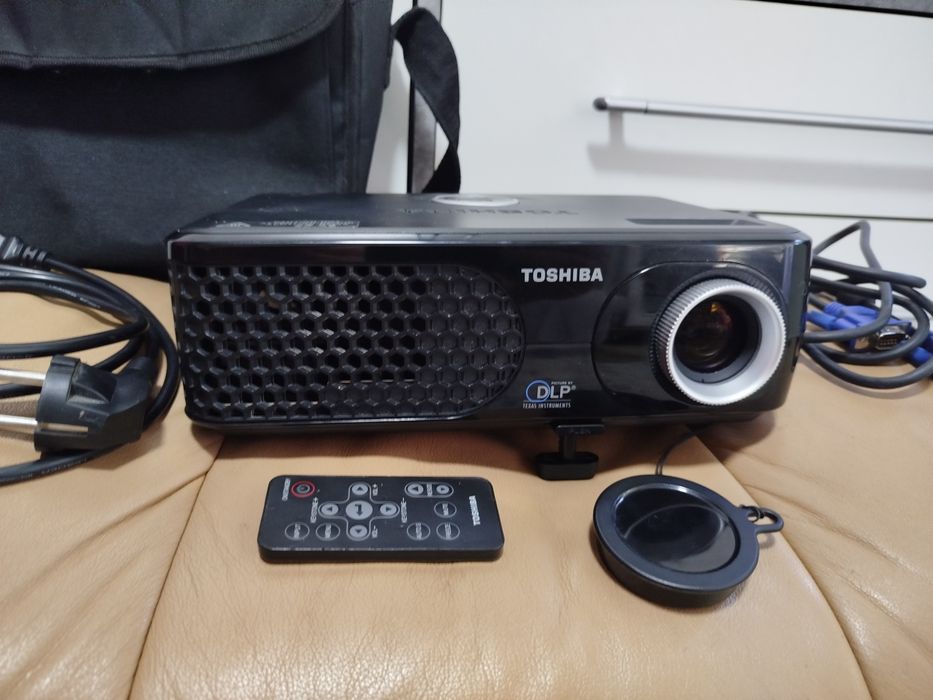 Проектор Toshiba TDP-SP1 (DLP) | Повний комплект, лампа 960 год.