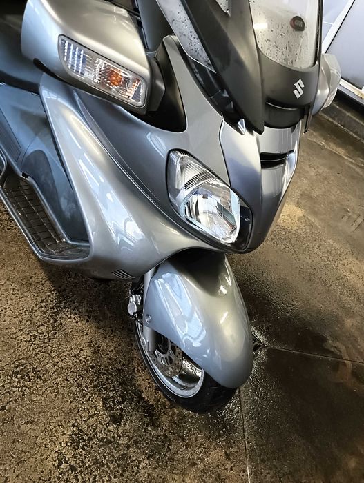 Suzuki Burgman 650cc executive