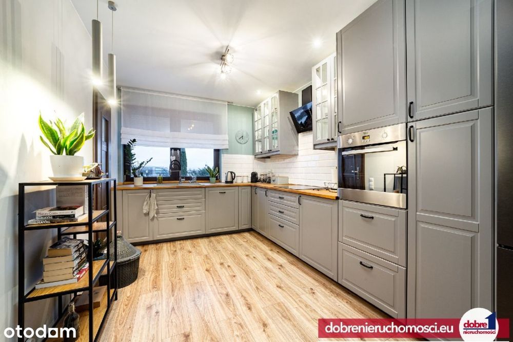 Nowoczesny dwurodzinny z 2013 r, Strzelce Górne