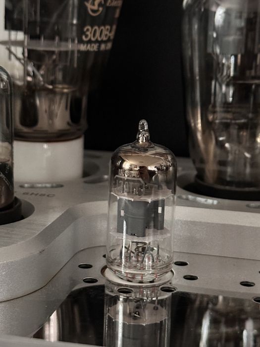 Wzmacniacz lampowy Yaqin MS 300C lampy 300B