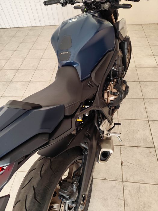 Honda CB650R Neo Sports Café – 03/2020 – 20.000 km