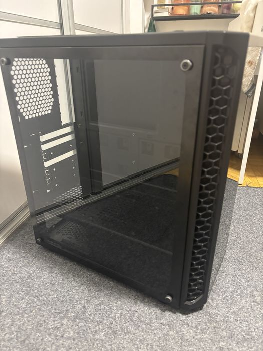 Obudowa silentiumpc Signum SG1X TG RGB