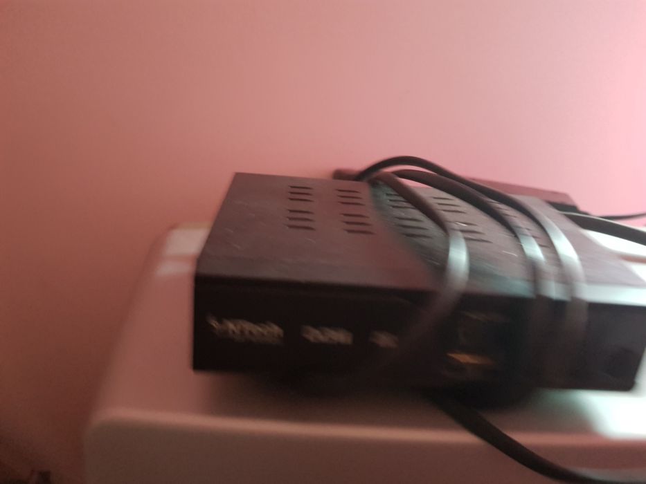 Tvs  com tdt incluídos doacao tudo  a trabalhar