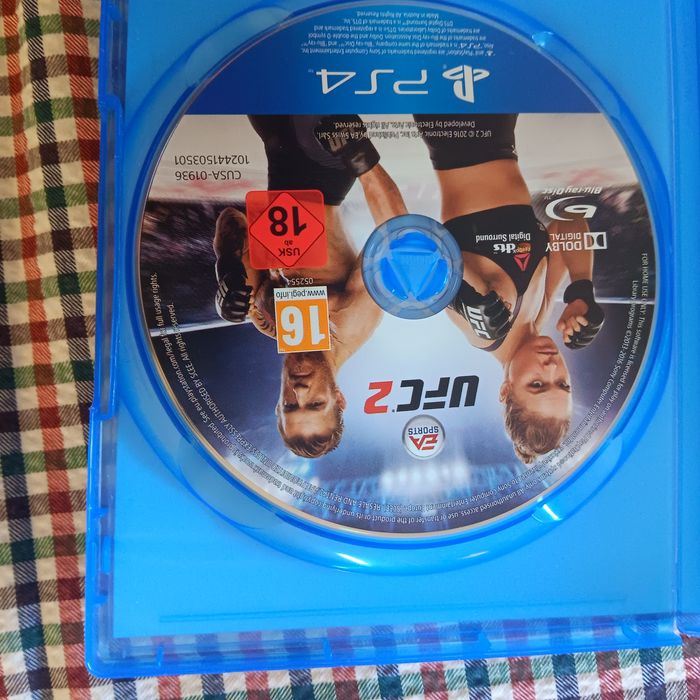 PS4 Fifa 20 e UFC 2 usados. ACRESCE OS PORTES