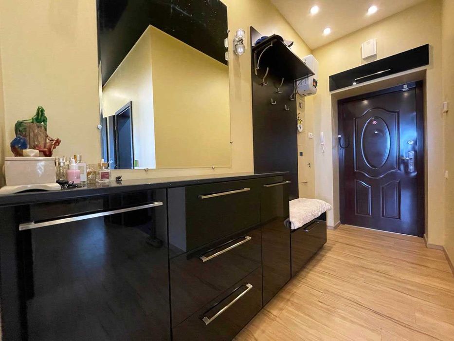 Продажа 2х комнатной квартиры. 1-я Слободская. Автономное отопление!