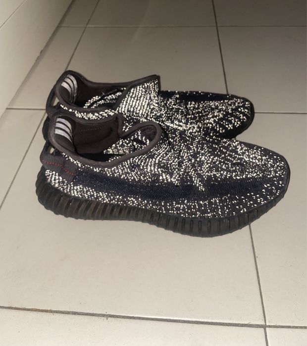 Adidas Yeezy Boost 350 V2 Triple Black