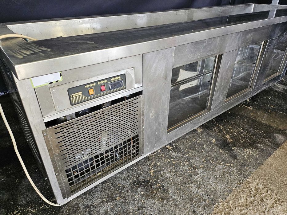 Armário refrigerado para buffet