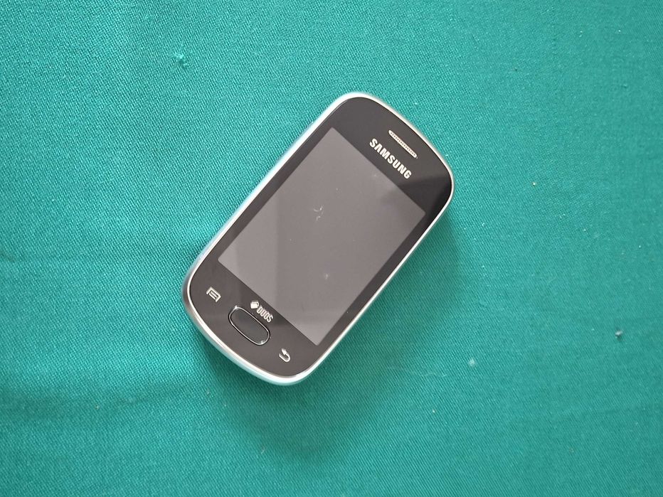 Samsung GT-S5282 Galaxy Star + Caixa e Manuais - Telemovel vintage não funcional