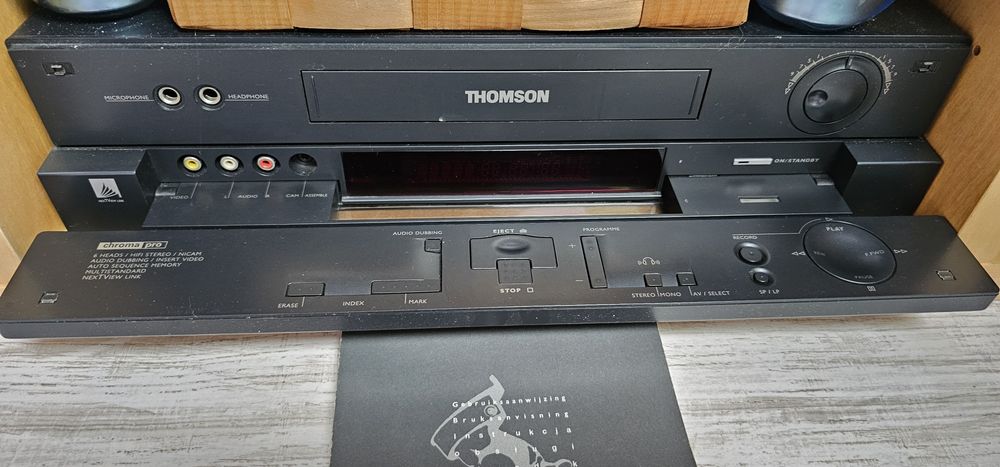 Magnetowid marki THOMPSON wysoki model