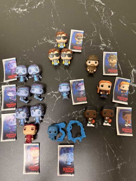 Оригінальні фігурки Stranger Things
