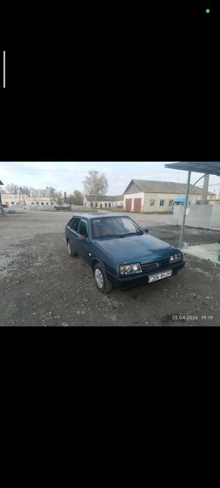 Автомобіль Lada ваз 2109