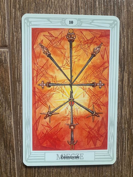 Talia kart Tarot Thota + dwa przewodniki