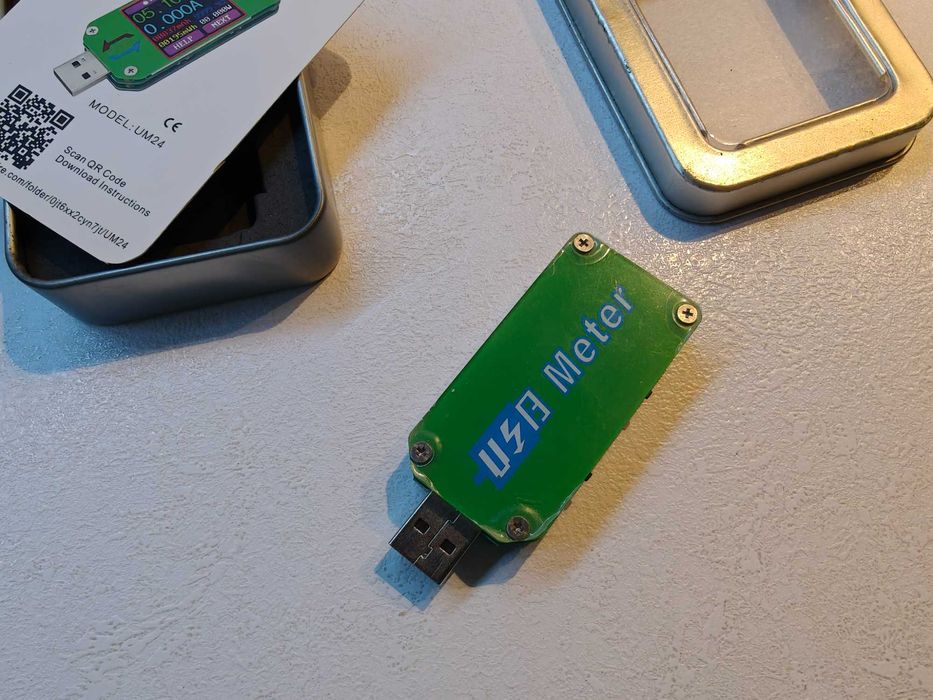 многофункциональный USB-тестер RuiDeng UM24