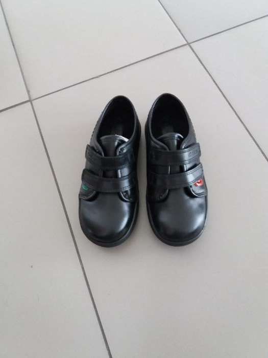 Sapatilhas kickers 30