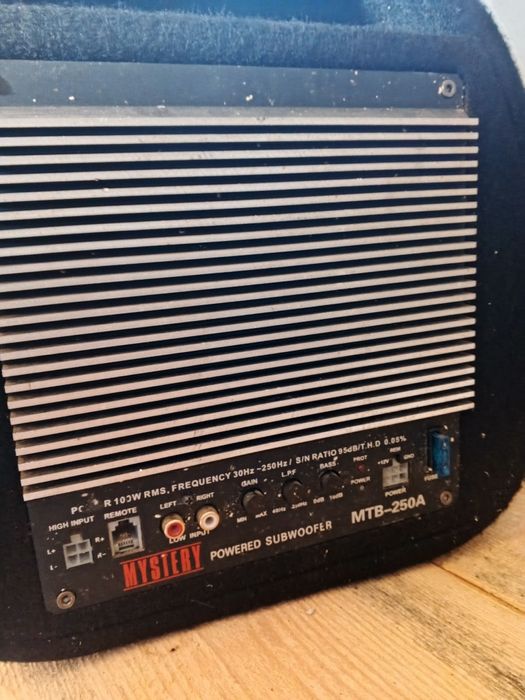 Сабвуфер Mystery MTB-250A.
