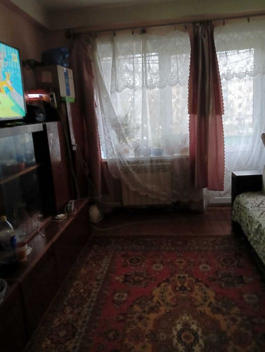 Ан продам 2кімн3 поверх Ливмаш Павлоград