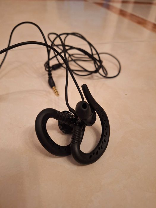 Auriculares Desportivos JBL Focus 300