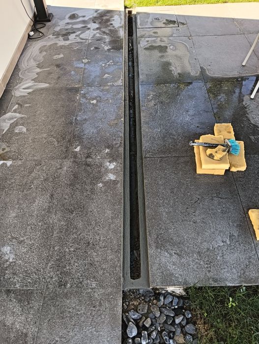 Pedreiro ladrilhador remodelações ,e, empreitadas de tijolo