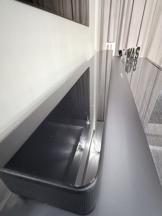 Soundbar Bose 700 z Subwoorem Bass Module 700