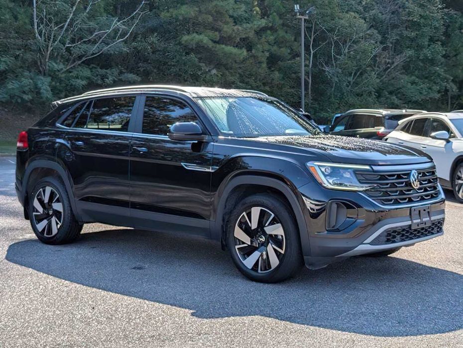 Volkswagen Atlas      2024