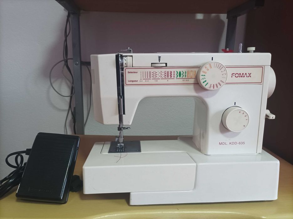 Máquina de costura Fomax mdl.KDD 635
