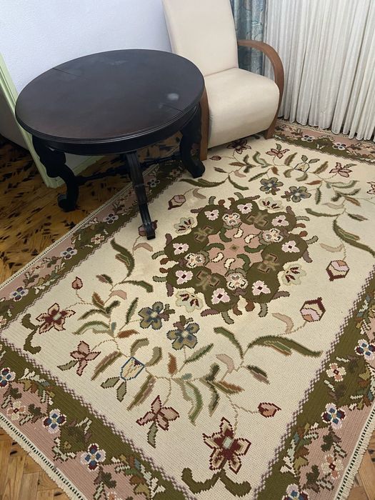 Tapete de sala Arraiolos