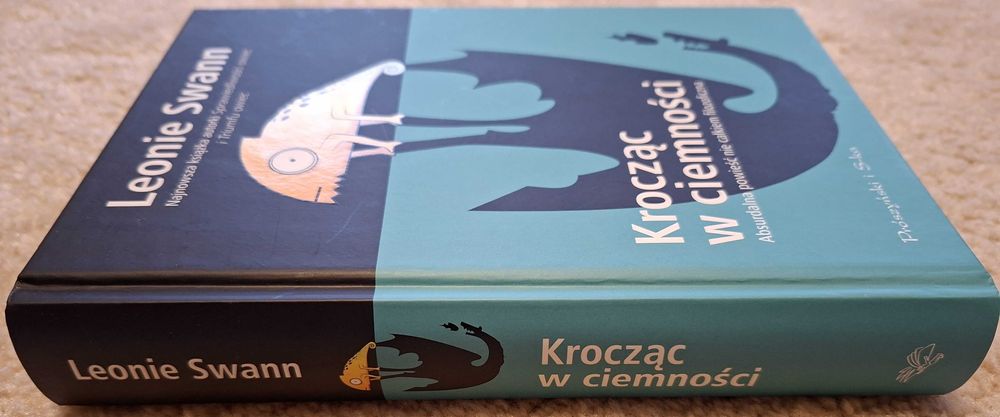 Leonie Swann - Krocząc w ciemności