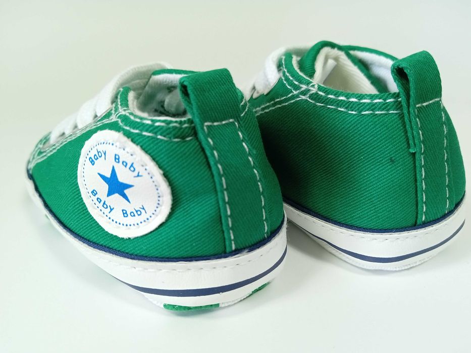 Ténis bebé novos - tamanho 11 - cor verde