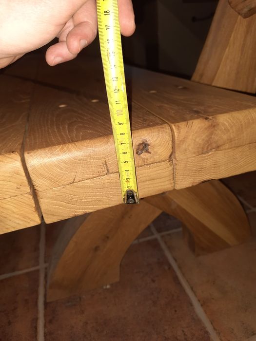 Продам стіл  дубовий з лавками