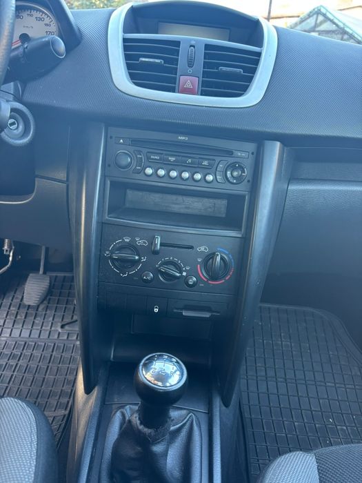 Peugeot 207 super stan