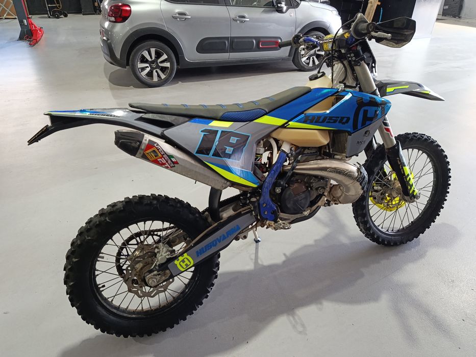 Husqvarna TE 250 matriculada